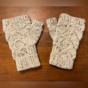 Hand knit half mitts beautiful pattern